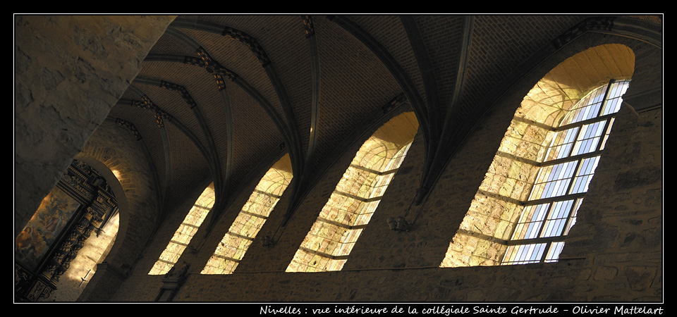 Nivelles : vue intérieure de la collégiale Sainte Gertrude